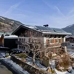 Roeck Iab * Нойкирхен-ам-Гросфенедигер