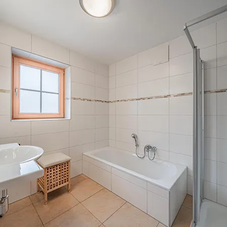 Roeck Iab Lägenhet Neukirchen am Großvenediger